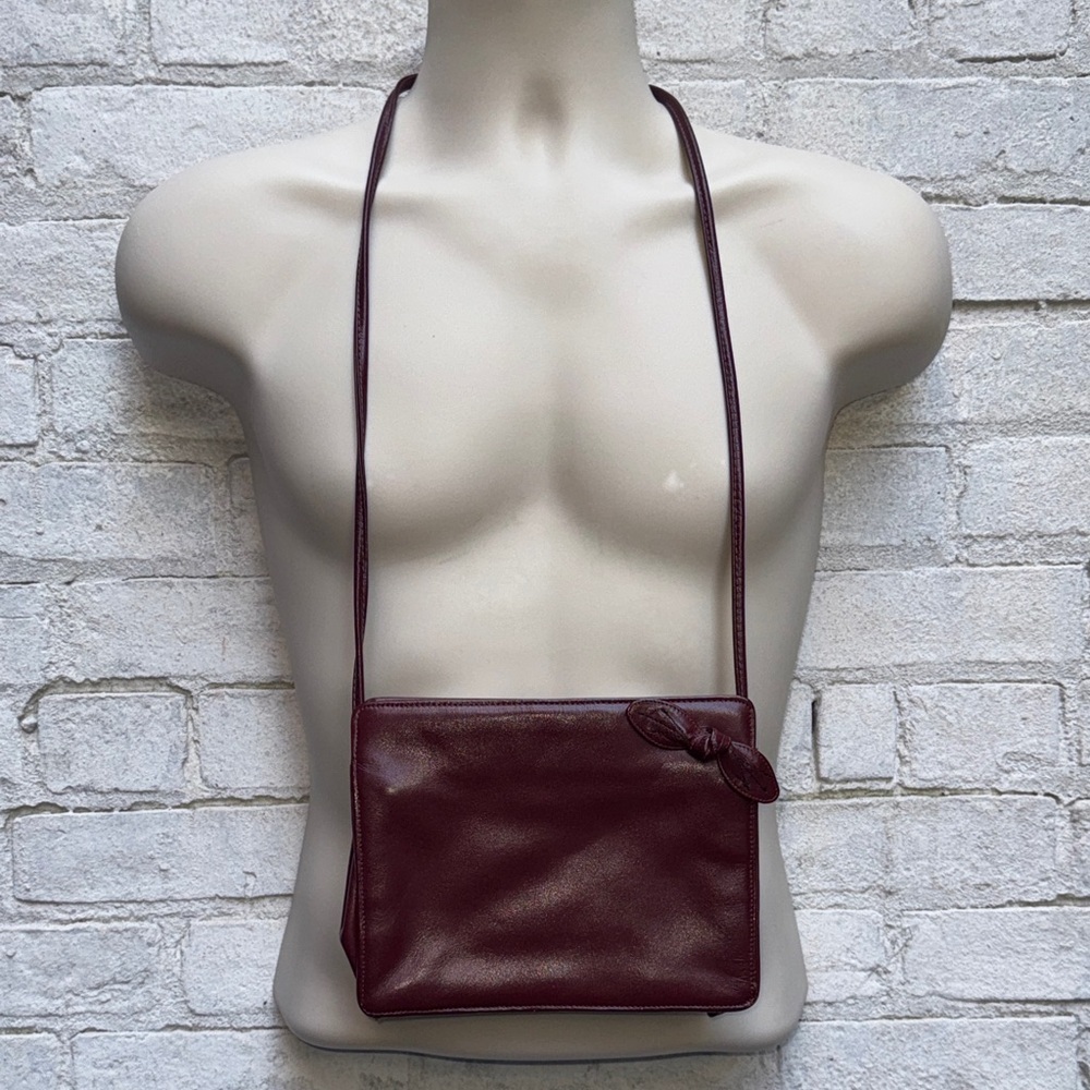 Chic Burgundy Crossbody Bag - Picture 2 of 6